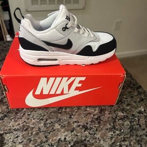 Nike Kids' White and Black Sneakers